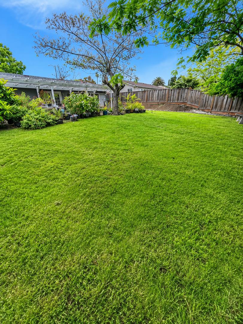 1565 Sierra Creek Way