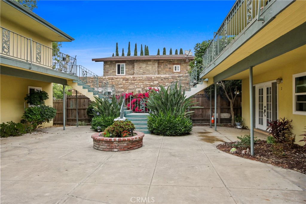 611 S Orange Avenue 10