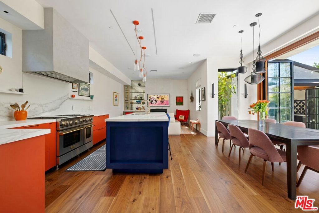 Photo of 2402 11th Street, Santa Monica, CA 90405 (MLS # 26792893)