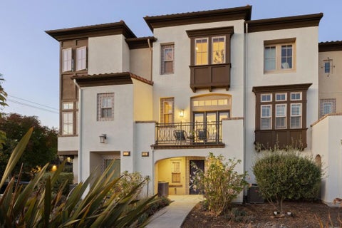 Photo of 104 Evandale Avenue, Mountain View, CA 94043 (MLS # ML82061255)