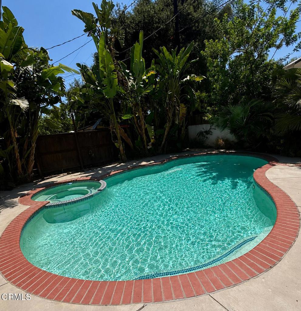 6929 Oak Park Avenue
