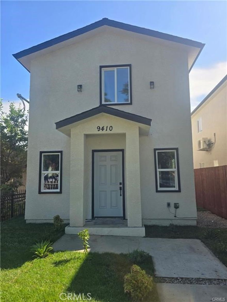 WOW, NEW CONSTRUCTION. 4 BEDROOM 3 BATHROOM, 2 STORY HOME WITH A 2 BEDROOM  ADU IN THE REAR. 3 CAR PARKING THRU THE ALLEY AND SELLER WILLING TO CREATE 2 MORE PARKING SPACES.. THIS HOME BOASTS LAMINATE FLOORING, DOUBLE PANE WINDOWS, RECESSED LIGHTING, CEILING FANS IN BEDROOMS, BEAUTIFUL MODERN KITCHEN WITH QUARTZ COUNTERTOPS AND STAINLESS STEEL APPLIANCES. ONE BEDROOM AND ONE BATHROOM IN THE FIRST FLOOR AND 3 BEDROOMS AND 2 BATHROOMS IN THE SECOND FLOOR. NEW CARPET IN THE BEDROOMS, TILED FLOORS AND WALLS IN THE BATHROOMS, 2 MINI A/C SPLITS (ONE IN EACH FLOOR). BOTH THE MAIN HOUSE AND THE ADU HAVE LAUNDRY CONNECTIONS INSIDE. MINUTES AWAY FROM 110 AND 105 FREEWAY. CLOSE TO SOFI STADIUM. THIS IS A MUST SEE...................SELLER WILLING TO HELP TO PAY FOR BUYERS   2 YEARS BUY DOWN FOR A LOWER RATE!