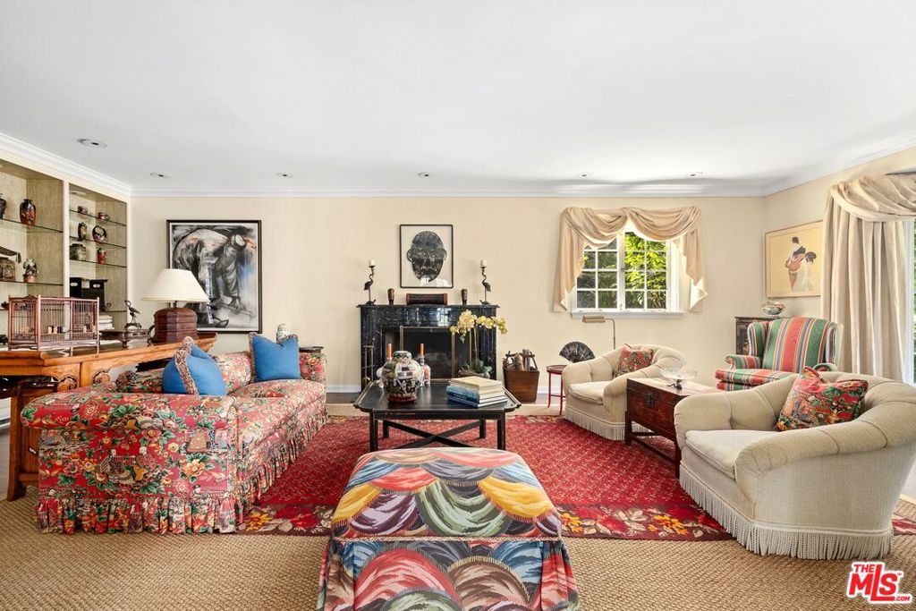 616 Perugia Way
