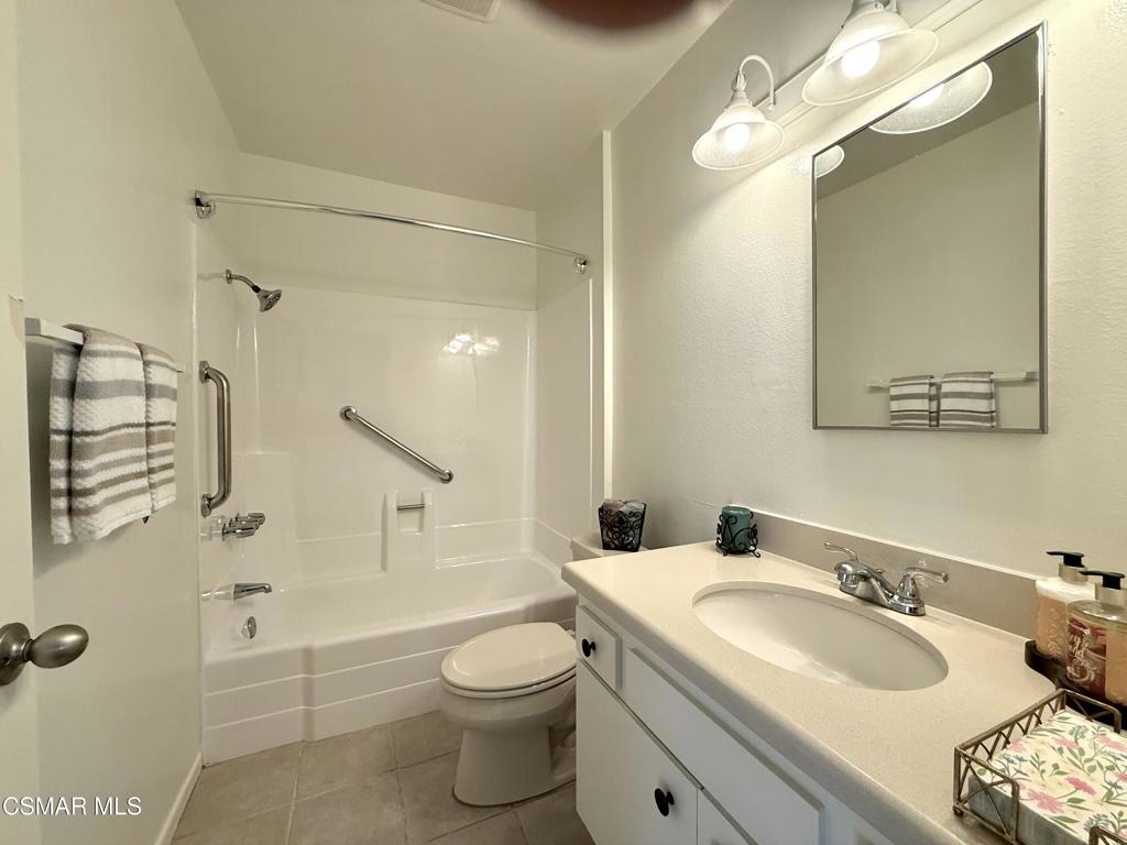 Oakbrook Townhomes - 518 - 1005302 - Residential Lease