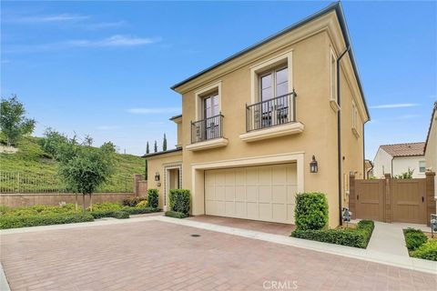 107 Plum Lily Irvine CA 92618