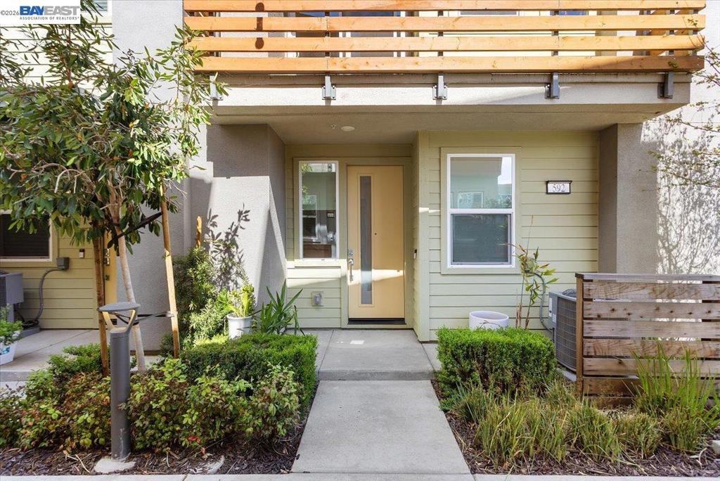 592 Somi Ct