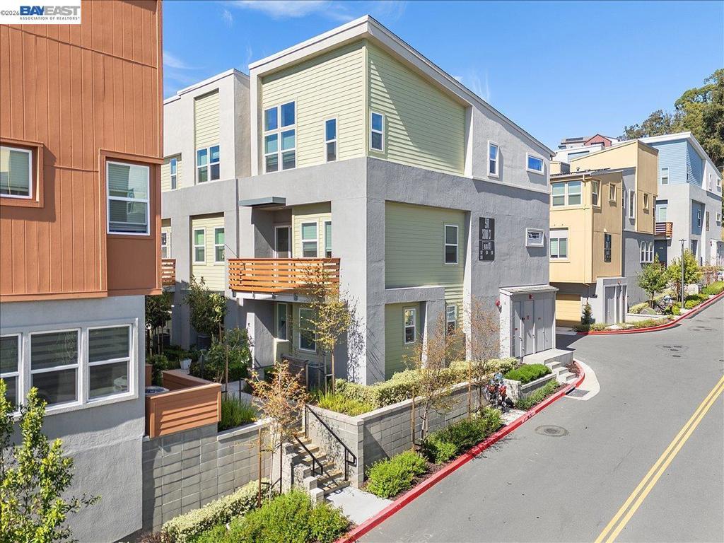 592 Somi Ct