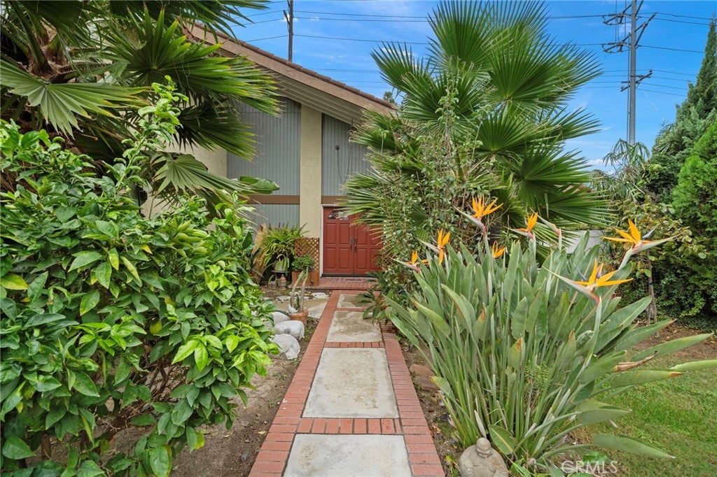 Properties 3 622 W Alpine Avenue