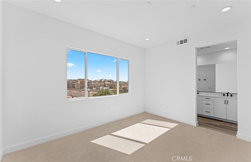 105 Moody, Irvine CA 92618 - Photo 18