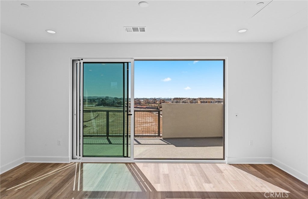 105 Moody, Irvine CA 92618 - Photo 27
