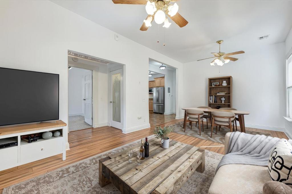 Properties 3 1188 Sherman Street