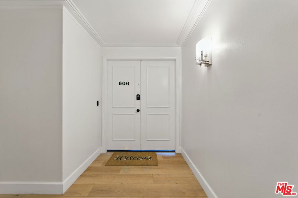 Properties 2 321 N Oakhurst Drive 606
