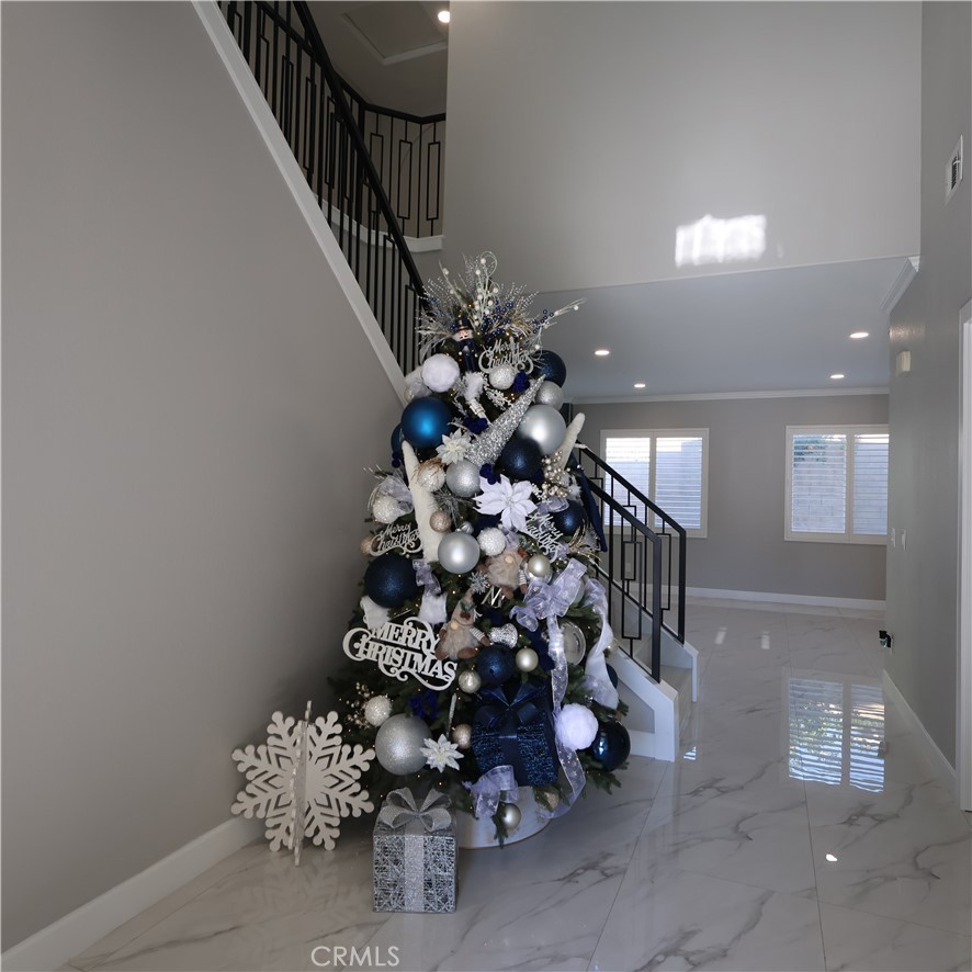 12460 Black Horse Street