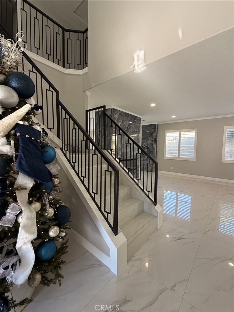 12460 Black Horse Street