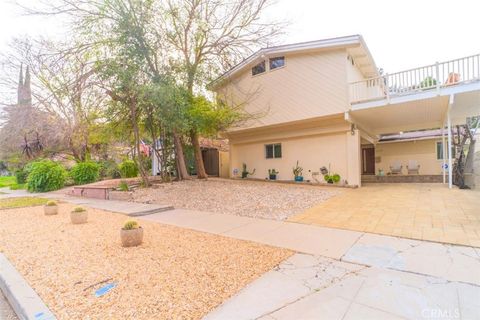 Photo of 5179 Canoga Ave, Woodland Hills, CA 91364 (MLS # GD26046541)