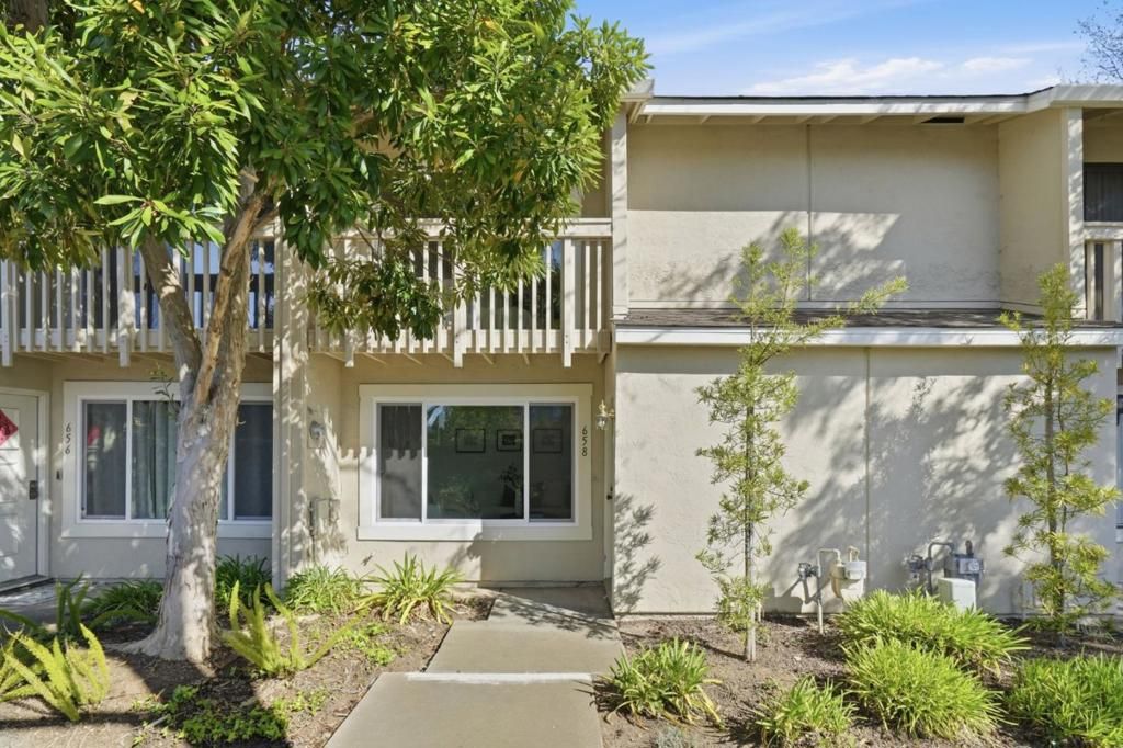 Photo of 658 Picasso Terrace, Sunnyvale, CA 94087 (MLS # ML82039037)