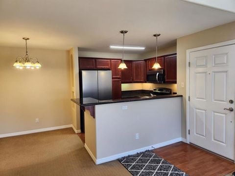 Photo of 5252 Balboa Arms Dr Dr #271, San Diego, CA 92117 (MLS # 250033918SD) Photo of 5252 Balboa Arms Dr Dr #271, San Diego, CA 92117 (MLS # 250033918SD)