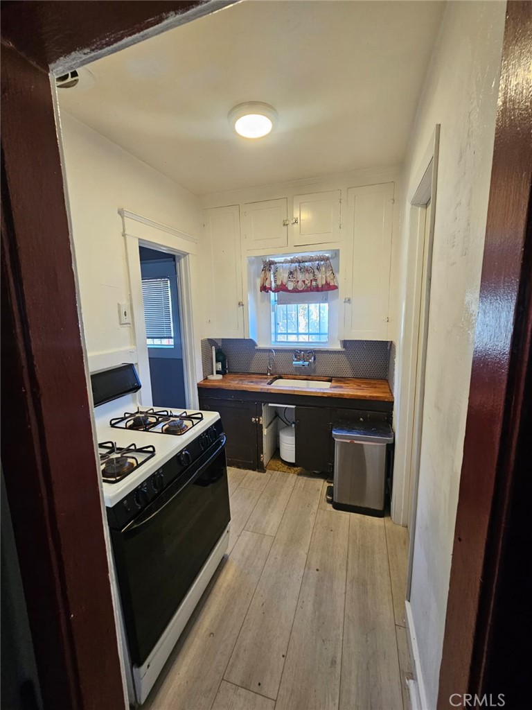 Properties 3 1032 N J St.