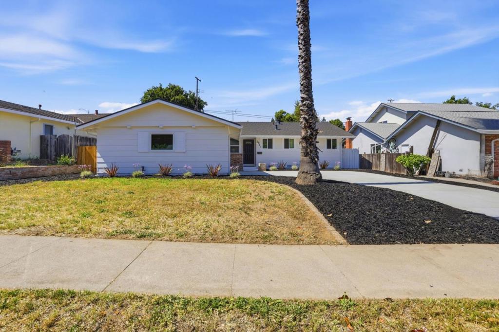 3927 Forestwood Drive