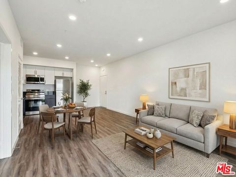 Photo of 3567 Chesapeake Avenue #504, Los Angeles, CA 90016 (MLS # 26642173)