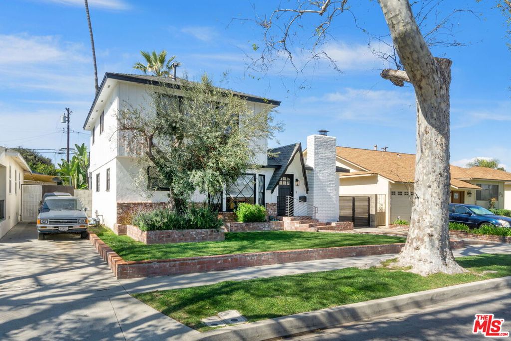 4723 Autry Avenue