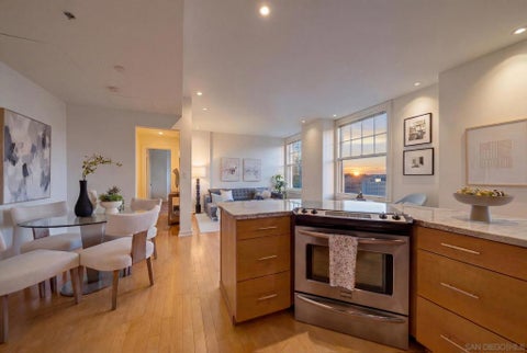 Photo of 702 Ash St #509, San Diego, CA 92101 (MLS # 260009161SD)