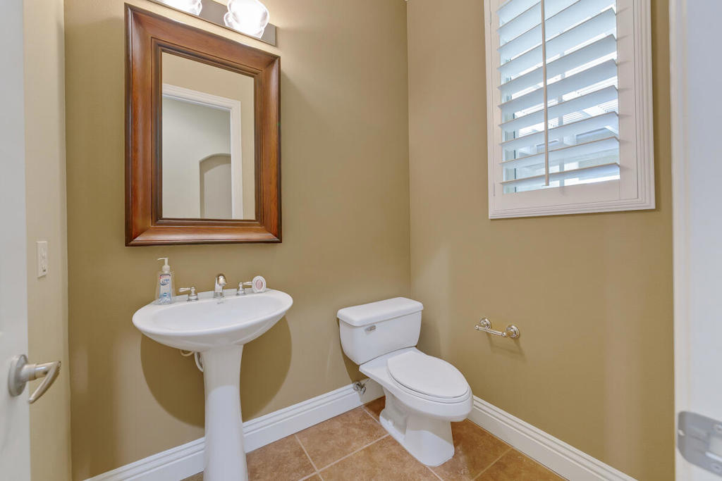 Amatista at Capri - Residential Lease