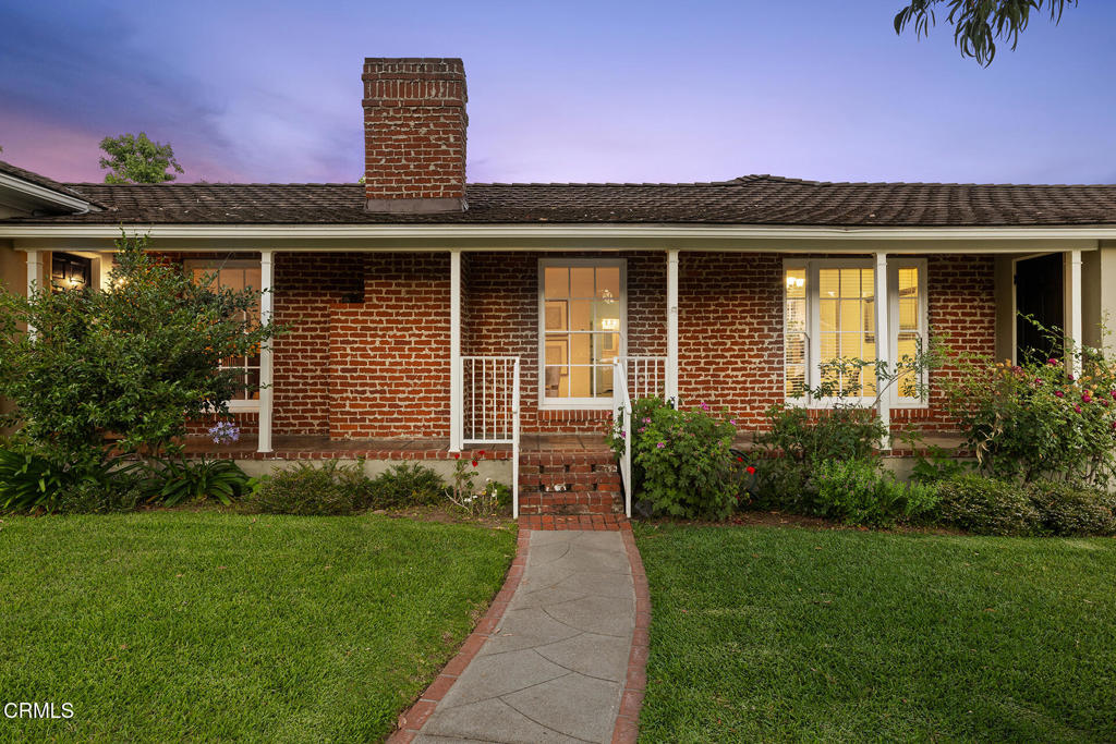 2306 Glen Canyon Road