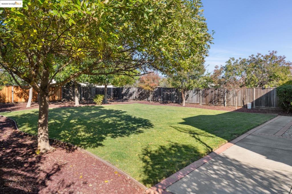 AMERICAN CANYON - Residential