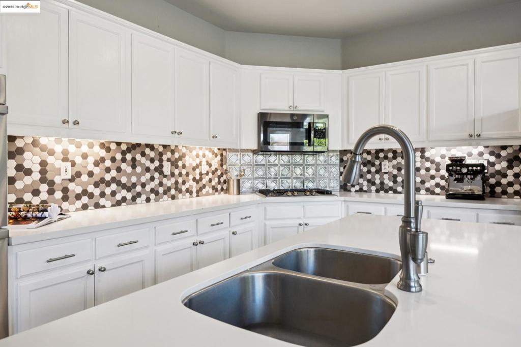 AMERICAN CANYON - Residential