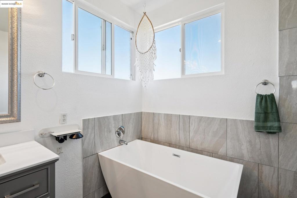 AMERICAN CANYON - Residential