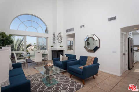 Photo of 851 N San Vicente Boulevard #308, West Hollywood, CA 90069 (MLS # 26853611)