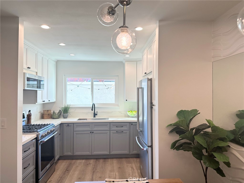 28162 Ridgecove Court S