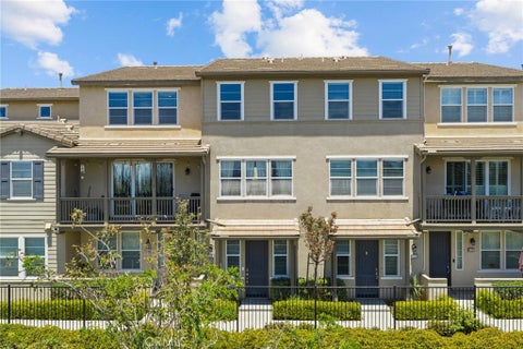 Photo of 902 N Botanica Lane #C, Azusa, CA 91702 (MLS # AR26211544)