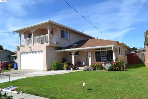 Photo of 27093 Lemay Way Way, Hayward, CA 94544 (MLS # 41128716)