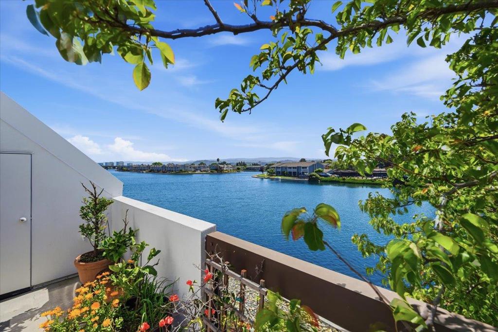686 Portofino Lane