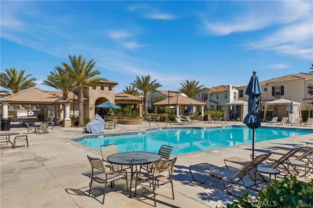 7086 Montecito