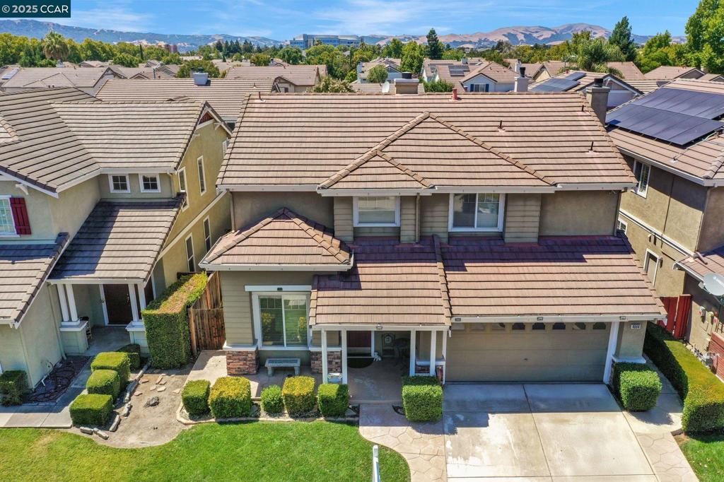 CA CREEKSIDE - Residential