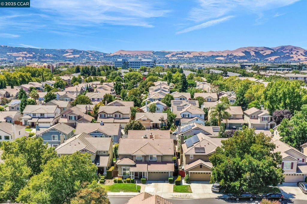 CA CREEKSIDE - Residential
