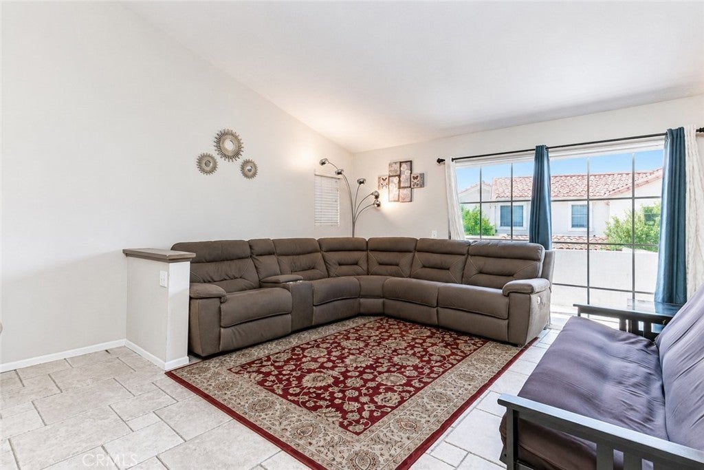2495 Paseo Circulo