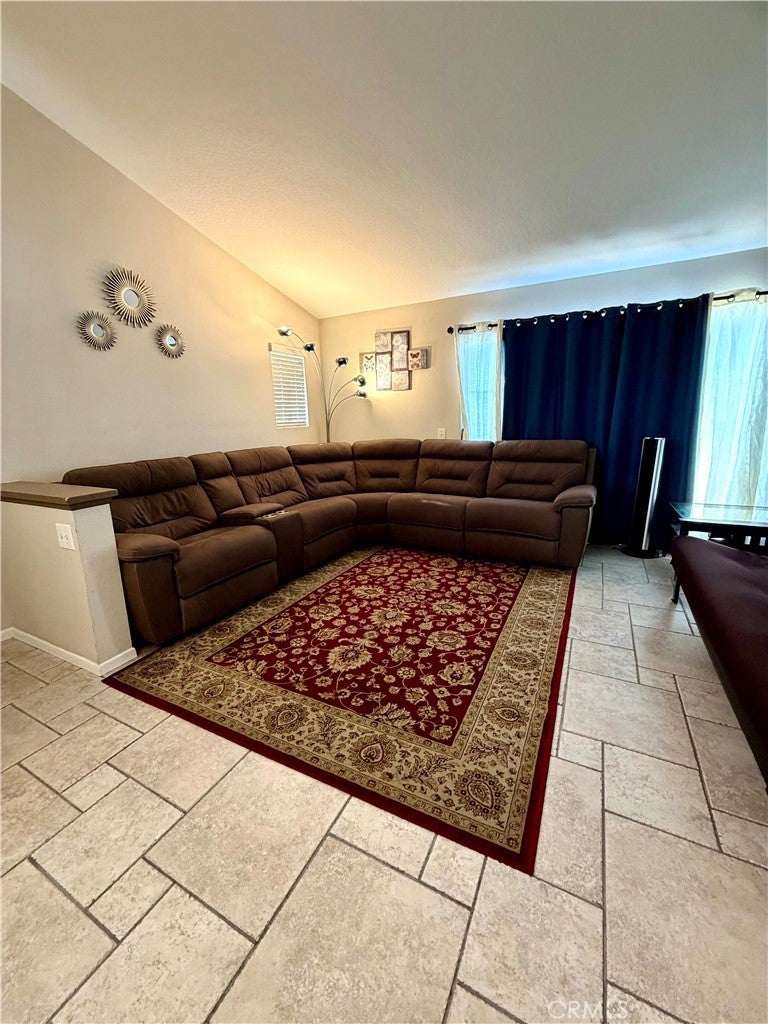 2495 Paseo Circulo