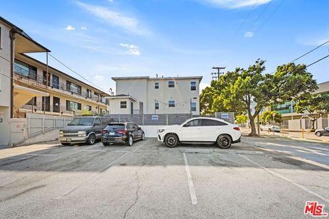 Tiny photo for 1805 7th Street #1, Santa Monica, CA 90401 (MLS # 26661577)
