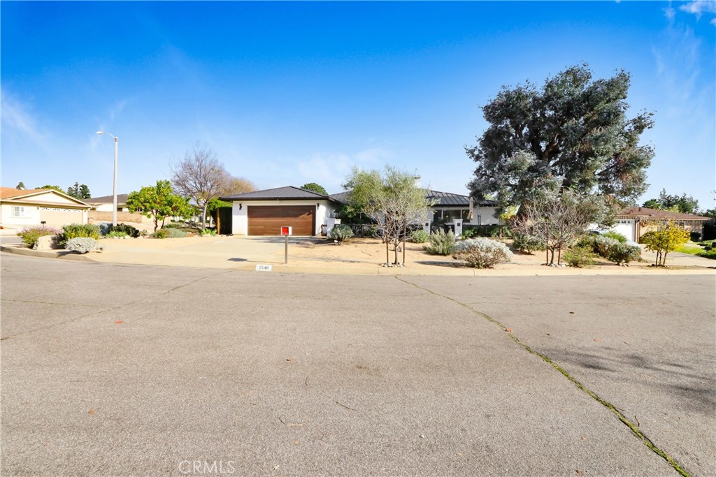 2540 Stonehill Court