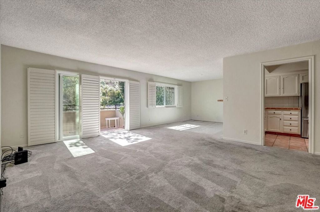 6760 Hillpark Drive 408