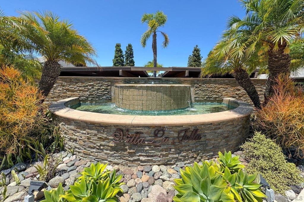 Relax and unwind while enjoying this westward facing upper unit in the sought after Villa La Jolla complex. Conveniently located near shopping, dining, UCSD and access to the 5 freeway. Light & Bright living room has Laminate floors with direct access to the balcony. Kitchen has ceramic tile floors, quartz counter tops and recessed lighting. Bathroom has new porcelain tile floors, new fixtures with a seamless tub/shower surround with newer vanity and quartz countertop. Floor-to-ceiling Mirrored wardrobe doors in bedroom and hallway provide light and ample storage for all your needs. Live the active style with the resort like amenities including 2 pools, large clubhouse, fitness center, multiple laundry facilities, BBQ grills with outdoor seating.