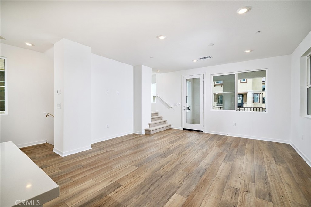 6055 Fairfax Drive