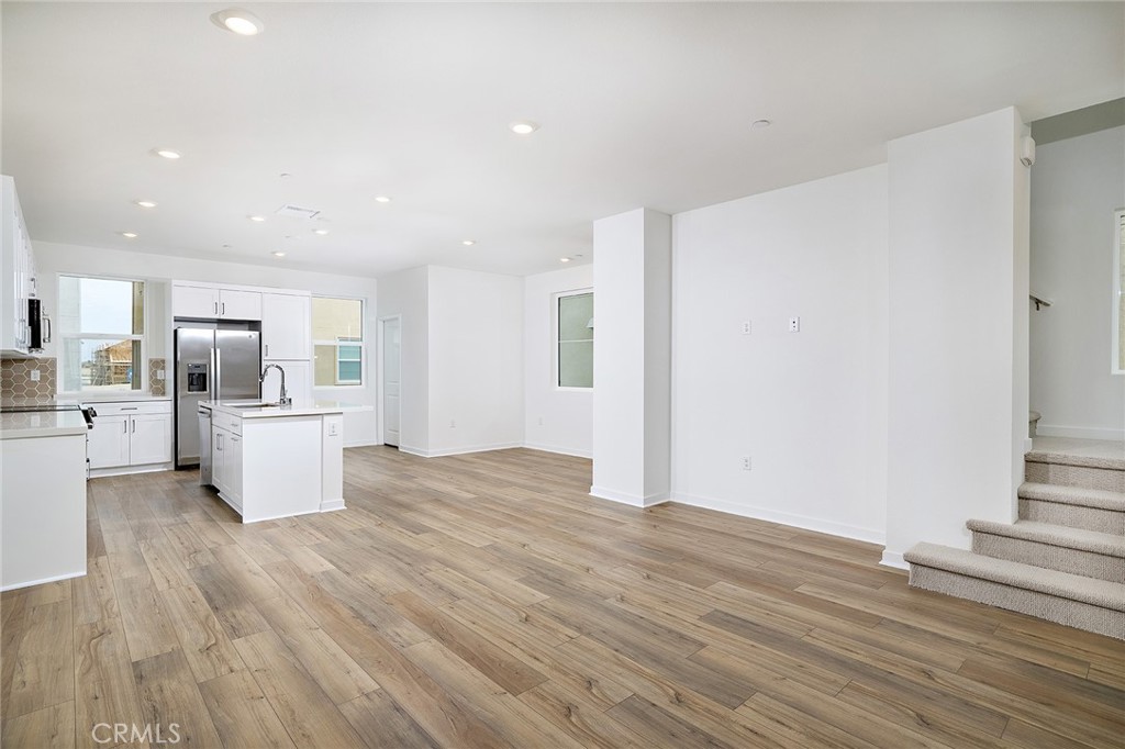6055 Fairfax Drive