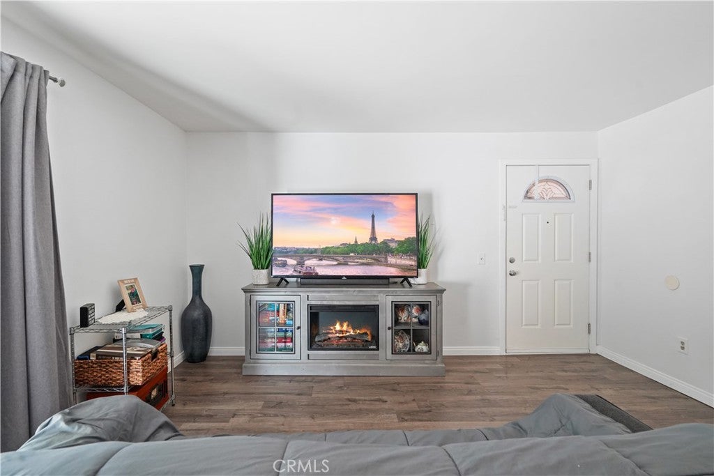 10331 Lindley 150