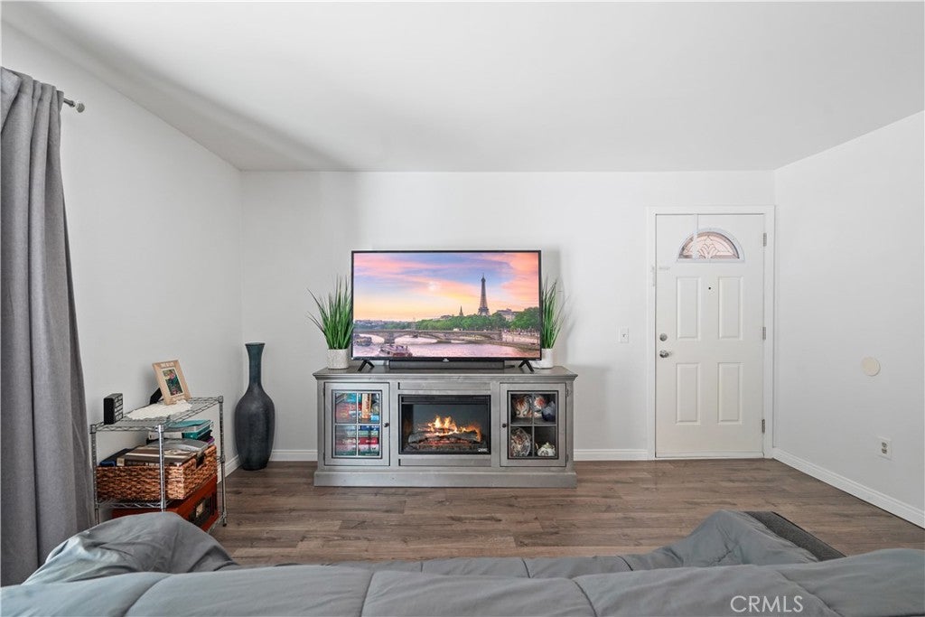 10331 Lindley 150