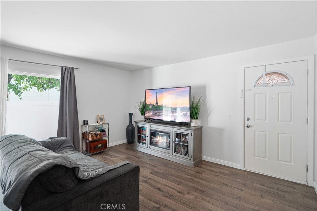 10331 Lindley 150